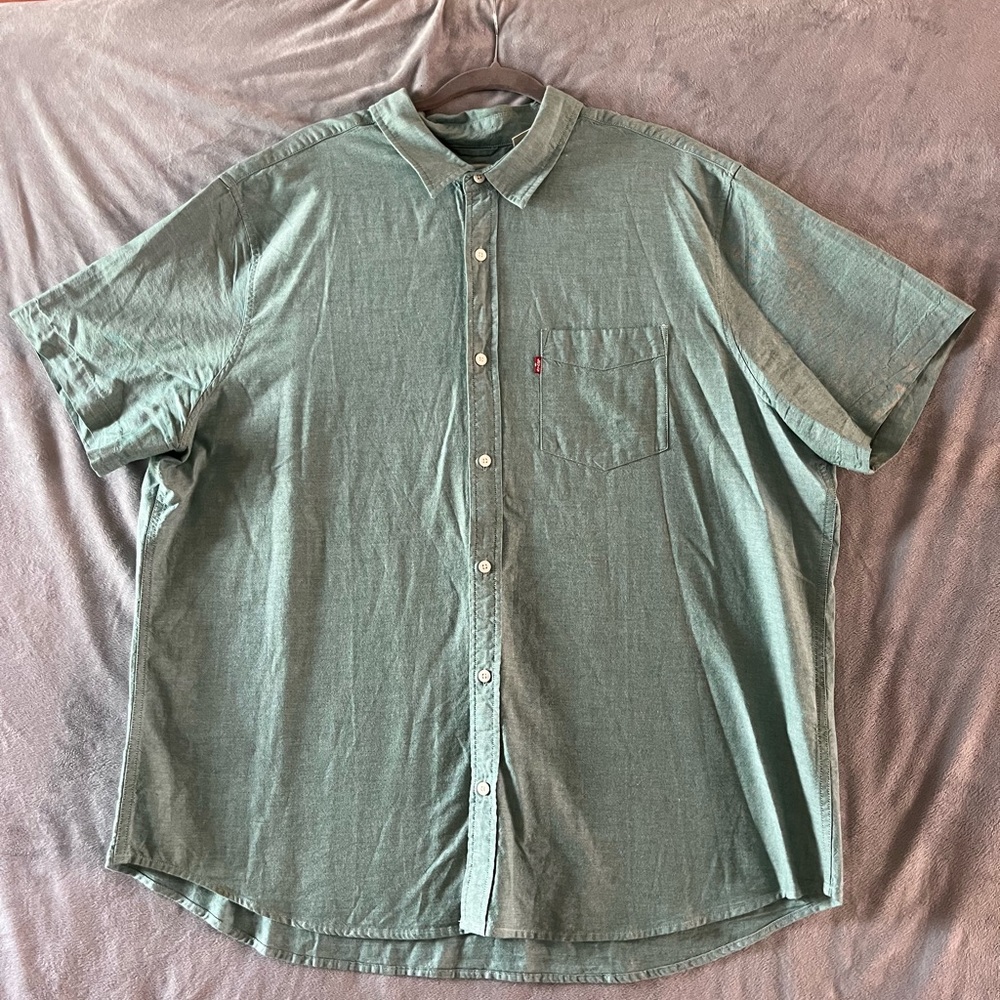 Levi’s Men’s Green Short Sleeved Button Up Shirt Sz XXL 
Casual Buisness Party